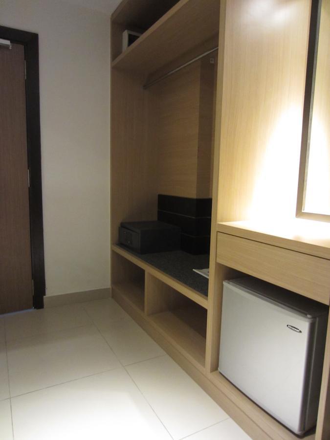 Hotel D